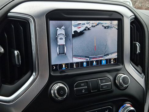 Certified 2023 GMC Sierra 3500 SLT w/ SLT Premium Package image 18