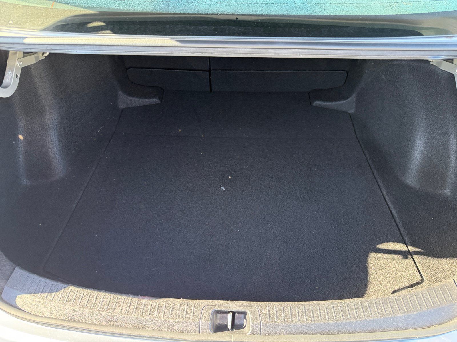 Used 2024 Toyota Corolla LE FWD image 17