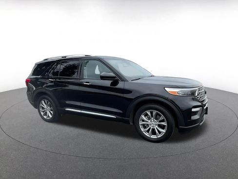 Used 2023 Ford Explorer Limited image 2