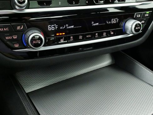 Used 2018 BMW 530i xDrive w/ M Sport Package image 63