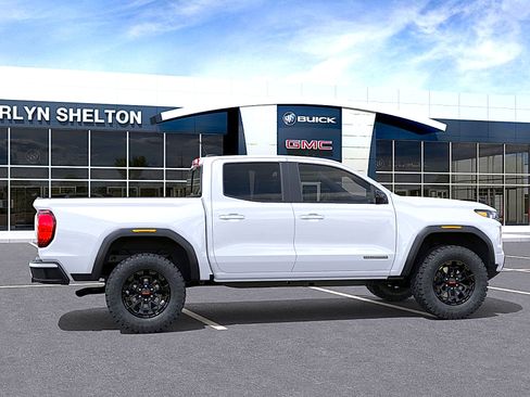 New 2026 GMC Canyon Elevation w/ Convenience Package image 5