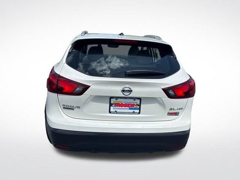 Used 2019 Nissan Rogue Sport SL w/ Premium Package AWD/4WD image 4