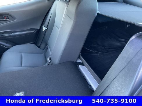 Used 2026 Toyota Prius LE FWD image 23