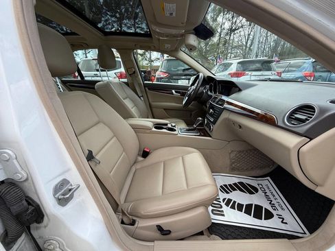 Used 2014 Mercedes-Benz C 250 Sedan image 10