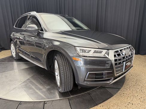 Used 2018 Audi Q5 2.0T Premium Plus w/ Premium Plus Package AWD/4WD image 11
