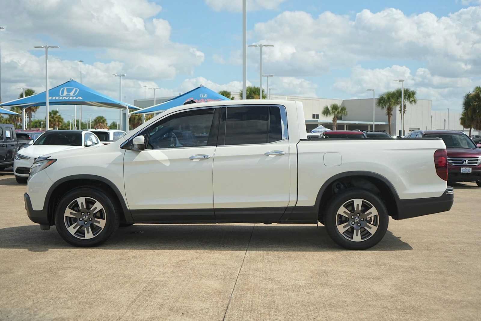 Used 2017 Honda Ridgeline RTL-E image 3