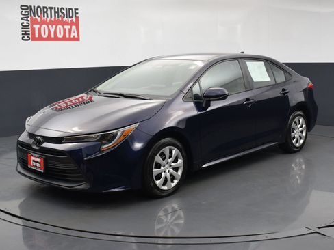 Used 2025 Toyota Corolla LE FWD image 8
