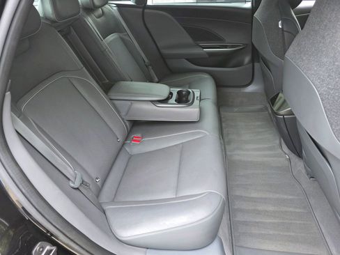 Used 2024 Lucid Air Touring AWD/4WD image 32