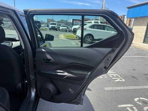 Used 2021 Nissan Kicks S FWD image 24
