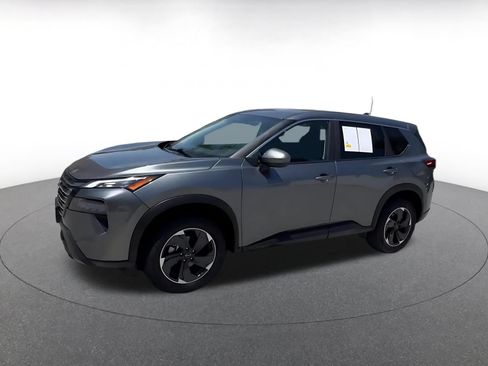 Used 2025 Nissan Rogue SV AWD/4WD image 8