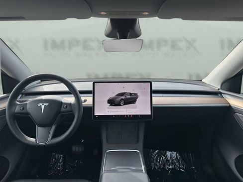 Used 2023 Tesla Model Y Long Range image 13