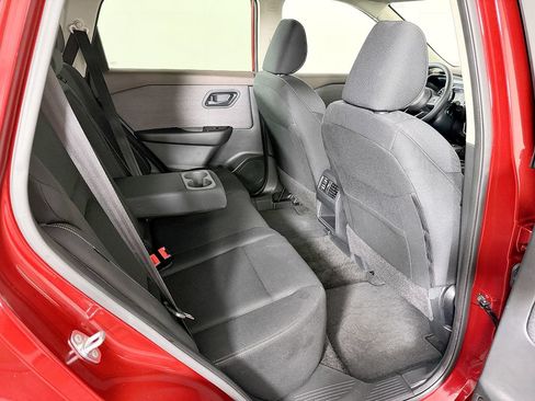 Used 2023 Nissan Rogue S AWD/4WD image 40