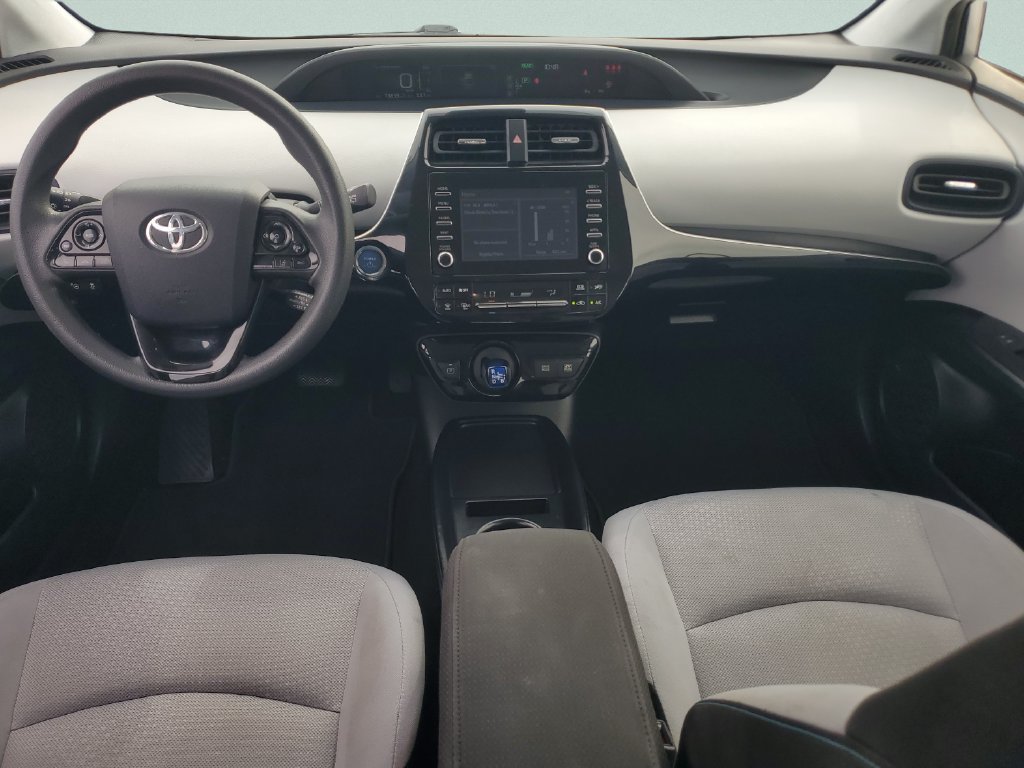 Used 2020 Toyota Prius LE FWD image 11