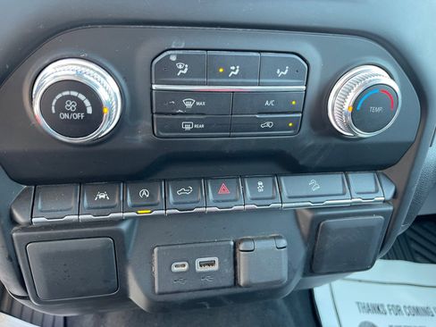 Used 2022 GMC Sierra 1500 Pro w/ Pro Value Package image 16