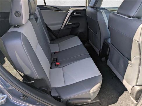 Used 2014 Toyota RAV4 Limited image 19