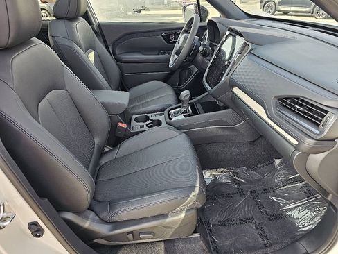 Certified 2025 Subaru Forester Limited image 19