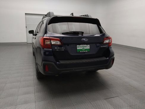 Used 2018 Subaru Outback 2.5i Limited image 6