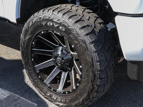 Used 2019 Ford F250 XLT w/ XLT Value Package image 4