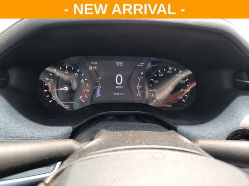 Used 2023 Jeep Compass Latitude AWD/4WD image 9