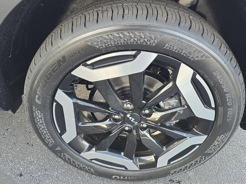 New 2025 Kia Telluride S image 14