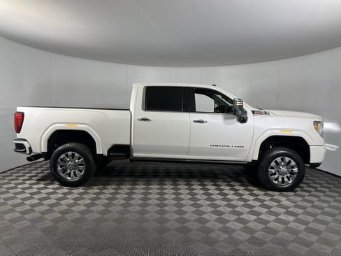 Used 2023 GMC Sierra 3500 Denali w/ Denali Ultimate Package image 3