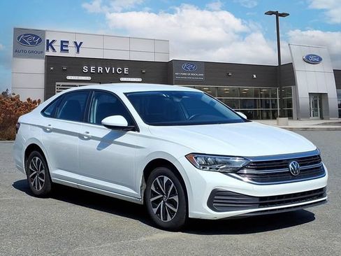 Used 2024 Volkswagen Jetta S FWD image 3