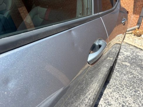 Used 2025 Chevrolet Trax RS w/ Sunroof Package image 11