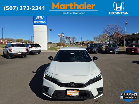 Used 2023 Honda Civic Sport image 8