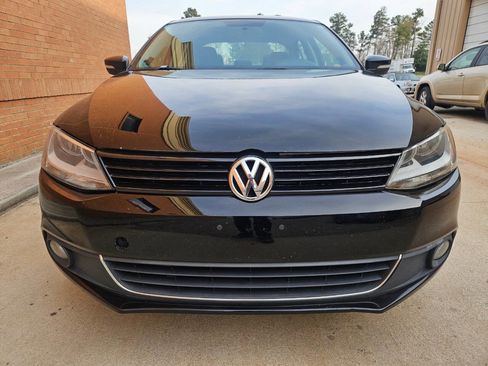 Used 2012 Volkswagen Jetta TDI image 2