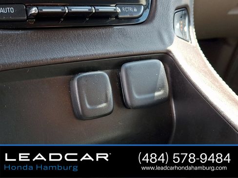 Used 2015 Chevrolet Suburban LT AWD/4WD image 26