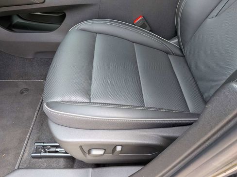 Used 2023 Buick Envision Essence FWD image 22