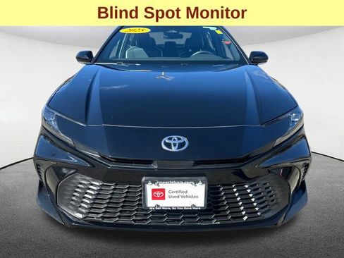Certified 2025 Toyota Camry SE FWD image 4