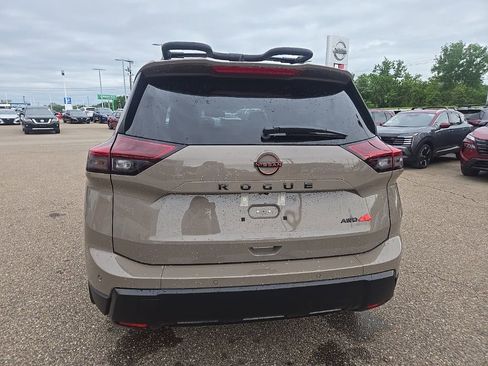 New 2026 Nissan Rogue SV w/ Rock Creek Premium Package AWD/4WD image 6