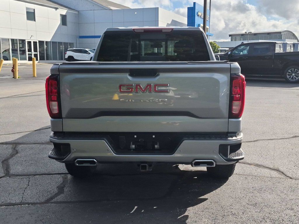 Used 2023 GMC Sierra 1500 Elevation w/ Elevation Premium Package AWD/4WD image 4