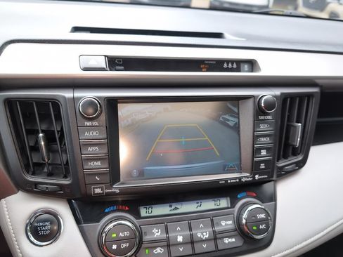 Used 2017 Toyota RAV4 Limited AWD/4WD image 21