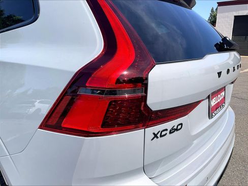 New 2026 Volvo XC60 B5 Ultra w/ Climate Package AWD/4WD image 24