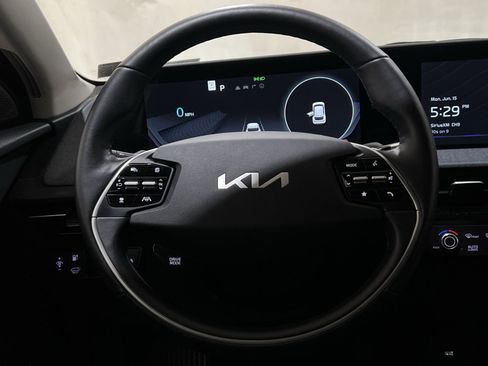 Used 2023 Kia EV6 Wind AWD/4WD image 29