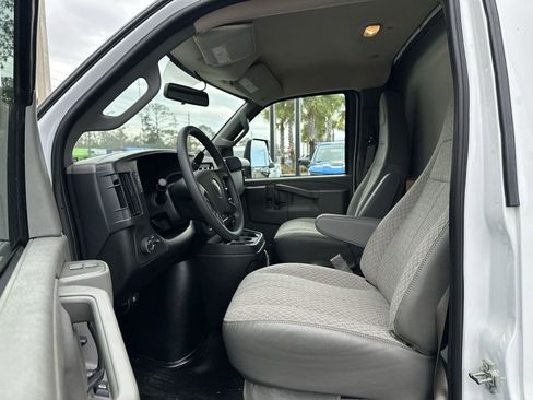New 2024 Chevrolet Express 3500 Work Van w/ Power Convenience Package image 17