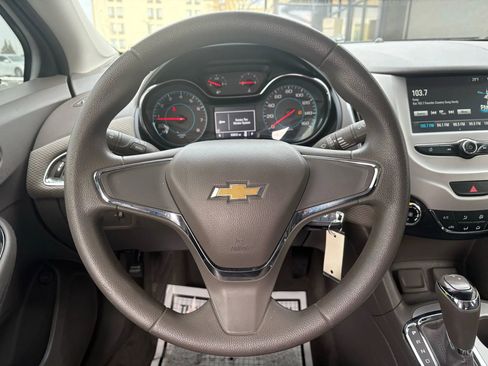 Used 2017 Chevrolet Cruze LS image 13