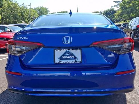 Used 2023 Honda Civic LX image 5