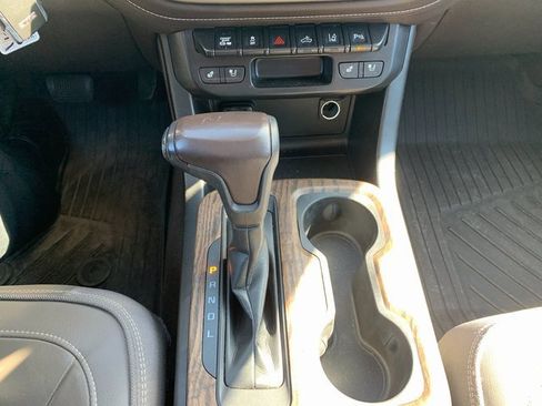 Used 2021 GMC Canyon Denali image 20