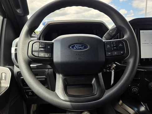 Certified 2025 Ford F150 STX w/ Equipment Group 200A AWD/4WD image 19