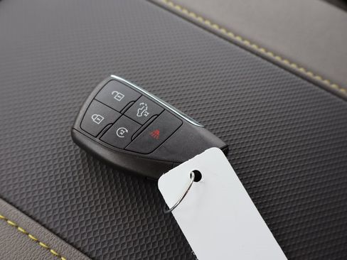 New 2025 Chevrolet Silverado 1500 ZR2 w/ Technology Package image 33