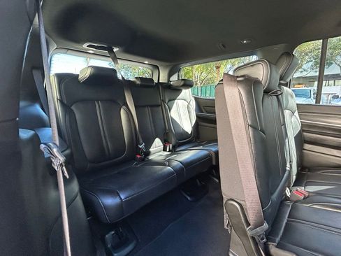 Used 2024 Jeep Wagoneer Series II w/ Flexible Seating Group image 34