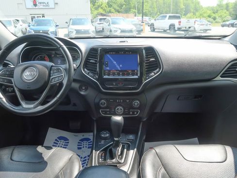 Used 2019 Jeep Cherokee Limited AWD/4WD image 17