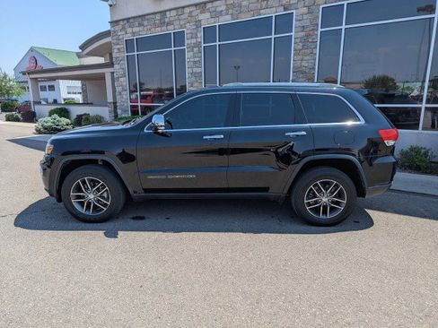 Used 2018 Jeep Grand Cherokee Limited w/ Luxury Group II AWD/4WD image 2