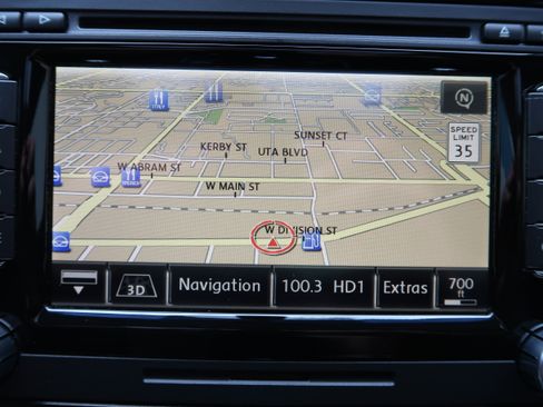 Used 2014 Volkswagen Passat TDI SEL Premium FWD image 17