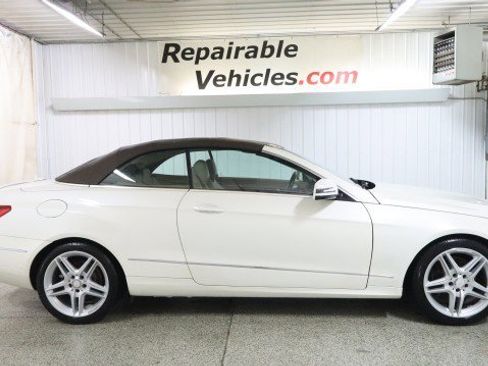 Used 2013 Mercedes-Benz E 350 Cabriolet image 29