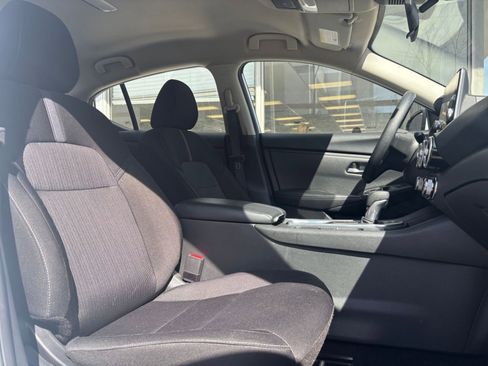 Used 2025 Nissan Sentra SV image 25