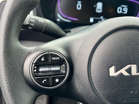 Certified 2025 Kia Soul LX w/ LX Technology Package image 19